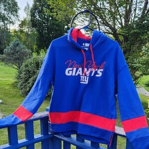 NWT NFL New York Giants Women's Hooked Sweatshirt Size 2XL